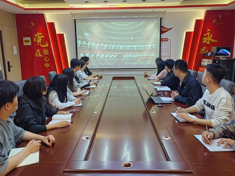 304永利集团登录入口学生第四党支部开展“全民国家安全教育，走深走实10周年”主题党日活动